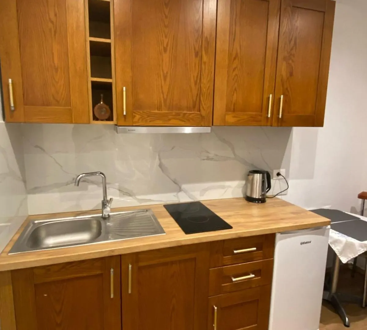 טיראנה Nest&Rest Studios 0*,  אלבניה